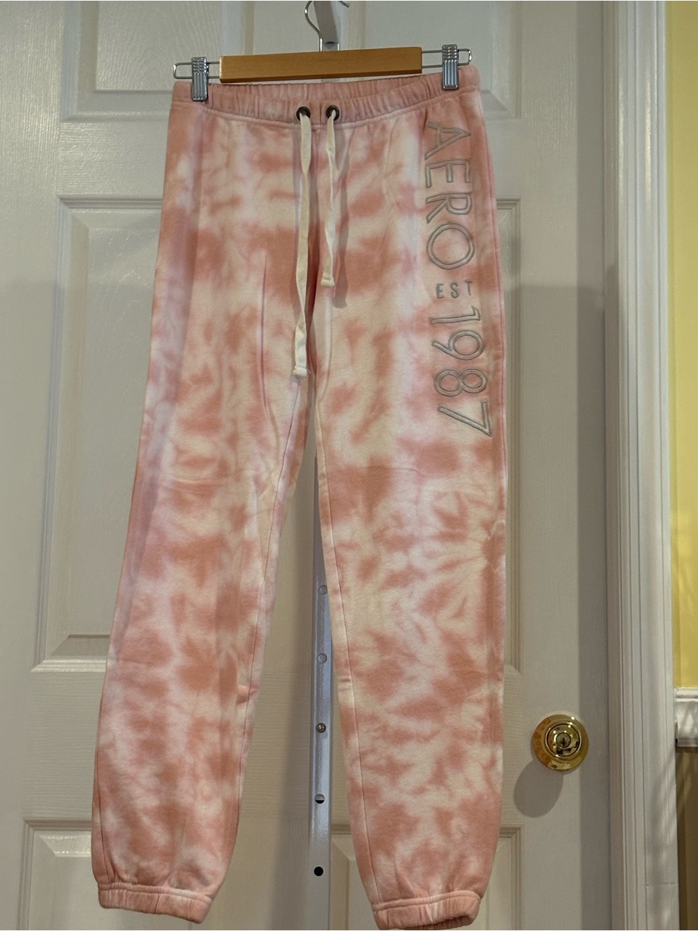 Aeropostale Tie-Dye Joggers in Peachy Pink small